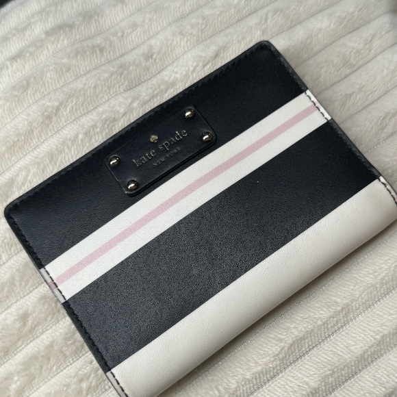 Kate Spade Wallet! - Picture 6 of 6